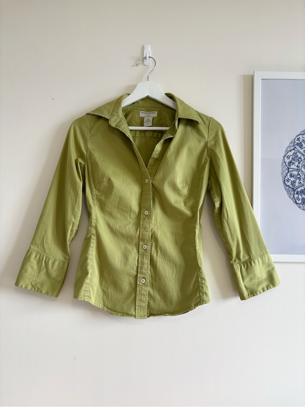 Banana Republic 2008 Button Up Blouse Cotton Chartreuse Green Bell Cuff | XS